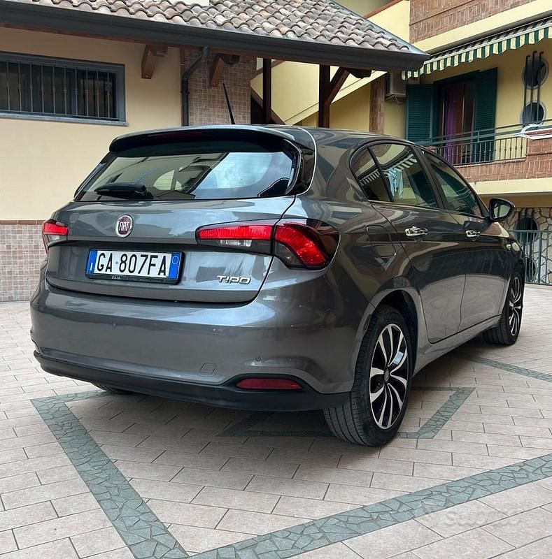 Usata Fiat Tipo S 95 CV (69 kW) 2020 Grigio Berlina