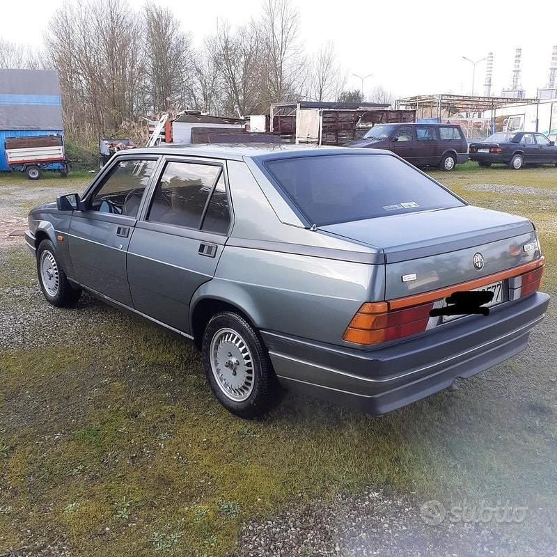 Usata Alfa Romeo 75 120 CV (88 kW) 1989 Berlina