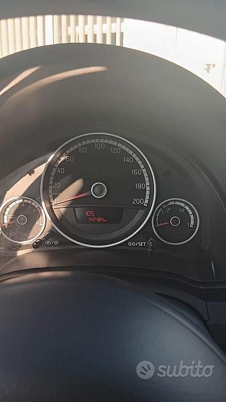 Usata VW up! 68 CV (50 kW) 2014 Blu Utilitaria