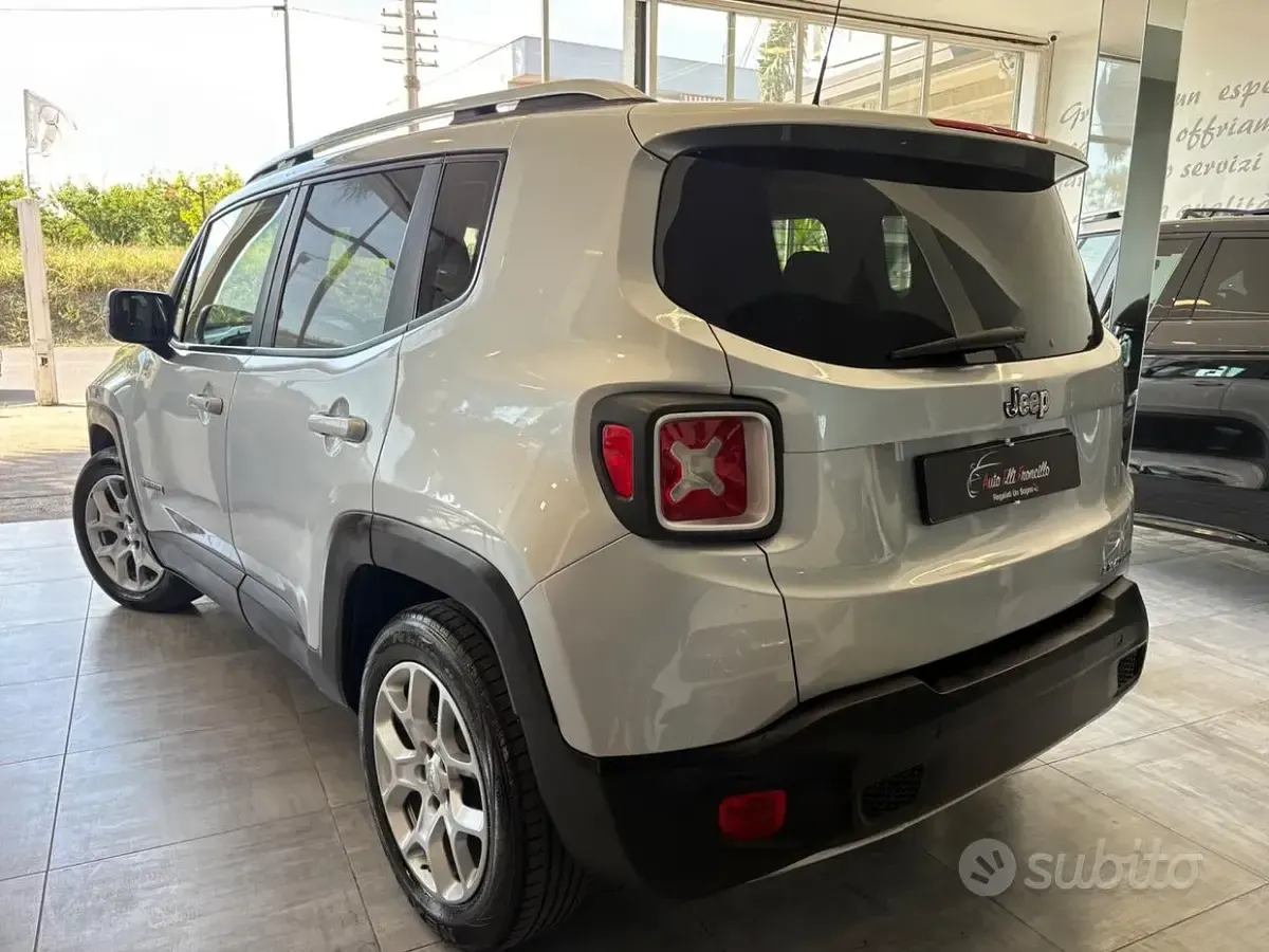 Usata Jeep Renegade Limited 120 CV (88 kW) 2015 Grigio SUV