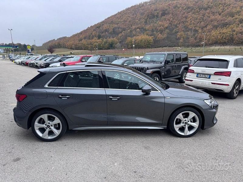 Usata Audi A3 S-Line 150 CV (110 kW) 2025 Grigio Berlina
