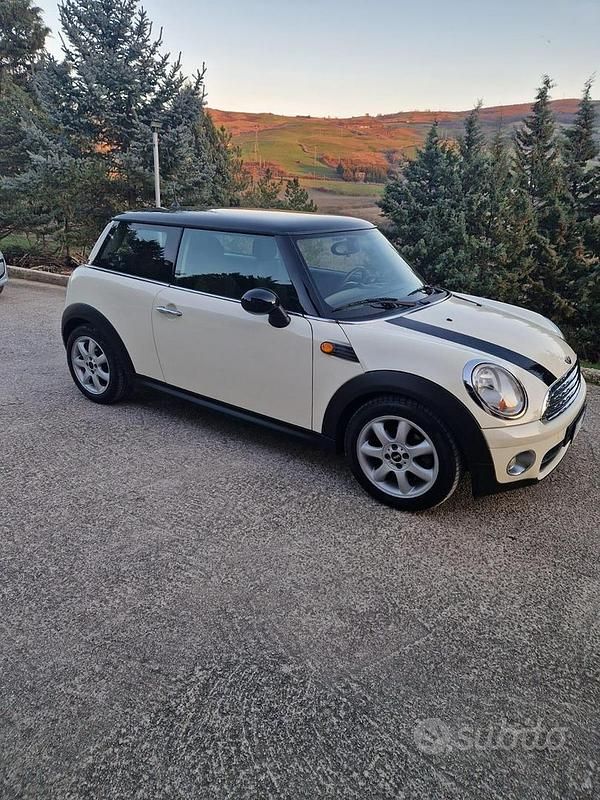 Usata Mini Cooper 116 CV (85 kW) 2007 Bianco Utilitaria