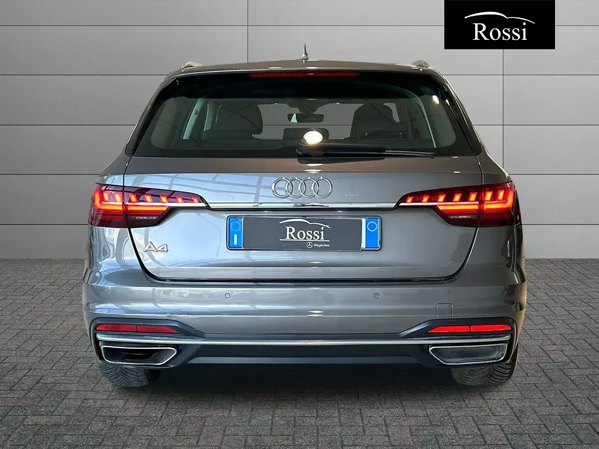 Usata Audi A4 Advanced Plus 164 CV (120 kW) 2020 Nero metallizzato Station wagon