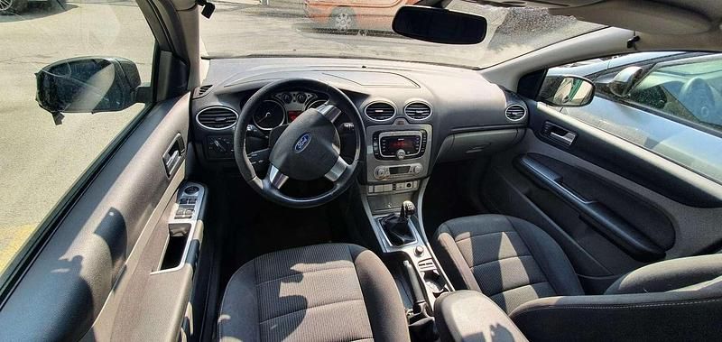 Usata Ford Focus Titanium 90 CV (66 kW) 2009 Nero Berlina