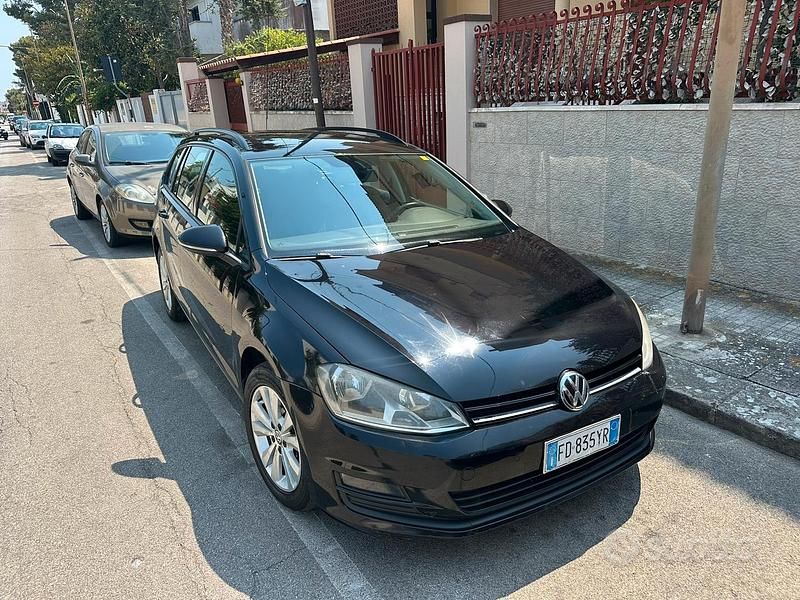 Nero Usata 2016 VW Golf VII Station wagon | 6200 € (Super prezzo) - Immagine 1/4