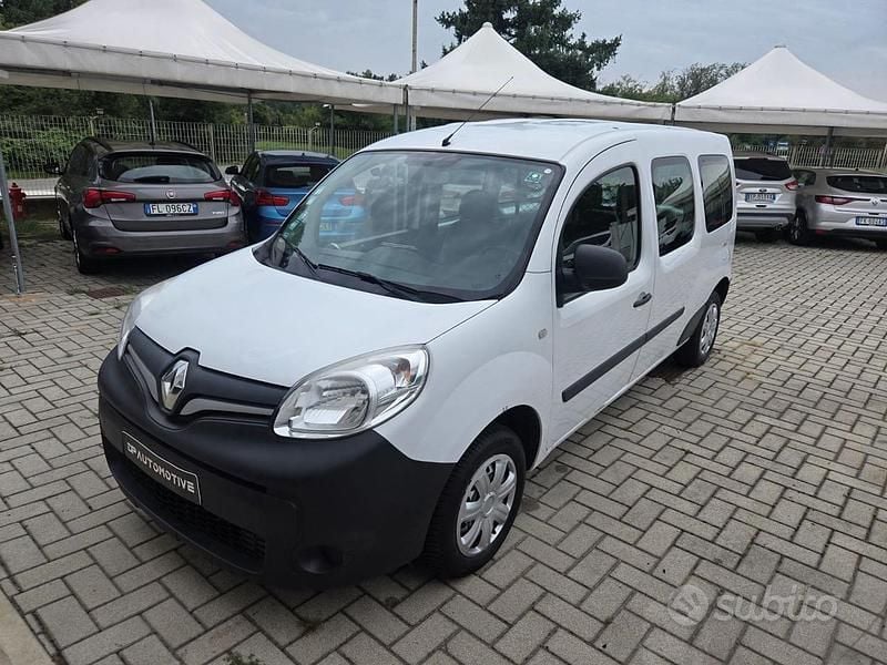 Usata Renault Kangoo 115 CV (84 kW) 2020 Bianco Monovolume