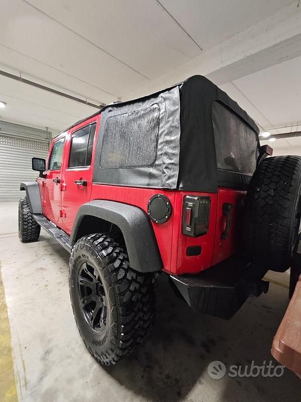 Usata Jeep Wrangler 300 CV (220 kW) 2009 Rosso SUV