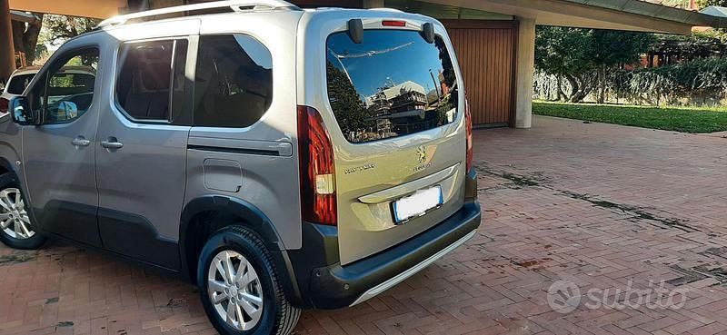 Gebraucht Peugeot Rifter Allure 131 PS (96 kW) 2020 Grau Van / Kleinbus