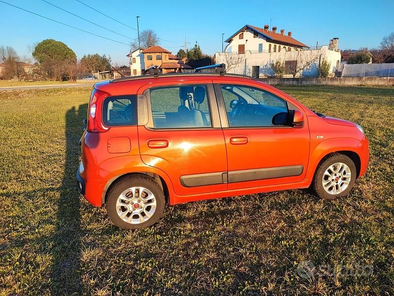 Usata Fiat Panda Easy 69 CV (50 kW) 2015 Rosso Utilitaria