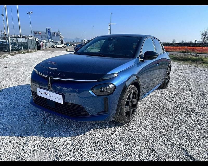 Usata Lancia Ypsilon 61 kW (84 CV) 2024 Grigio Utilitaria