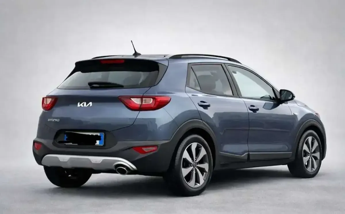 Usata Kia Stonic Urban 84 CV (61 kW) 2024 Blu/azzurro SUV