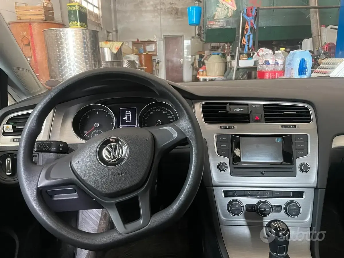 Usata VW Golf VII 110 CV (80 kW) 2014 Grigio Berlina