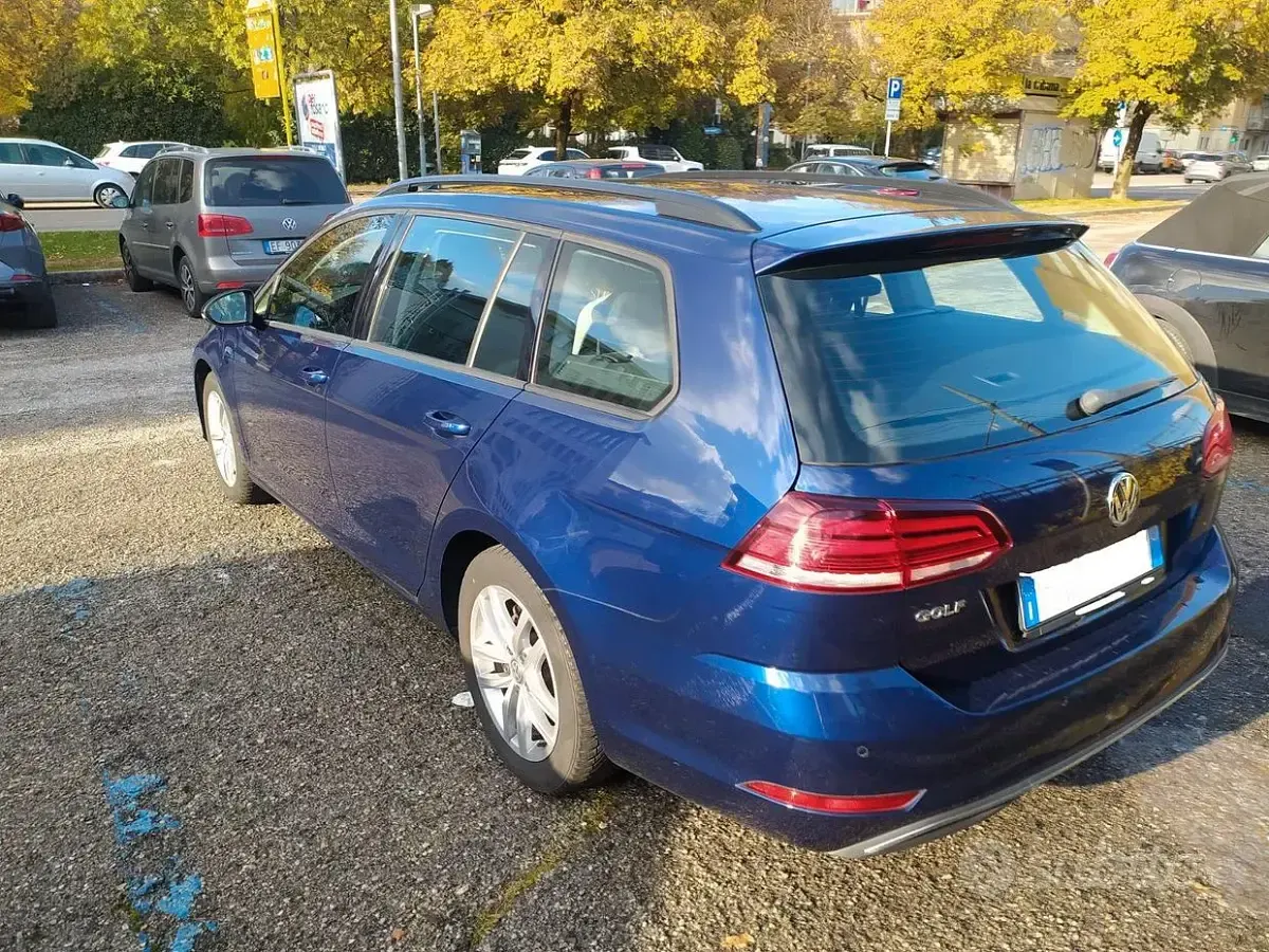 Usata VW Golf VII 90 CV (66 kW) 2018 Blu Station wagon