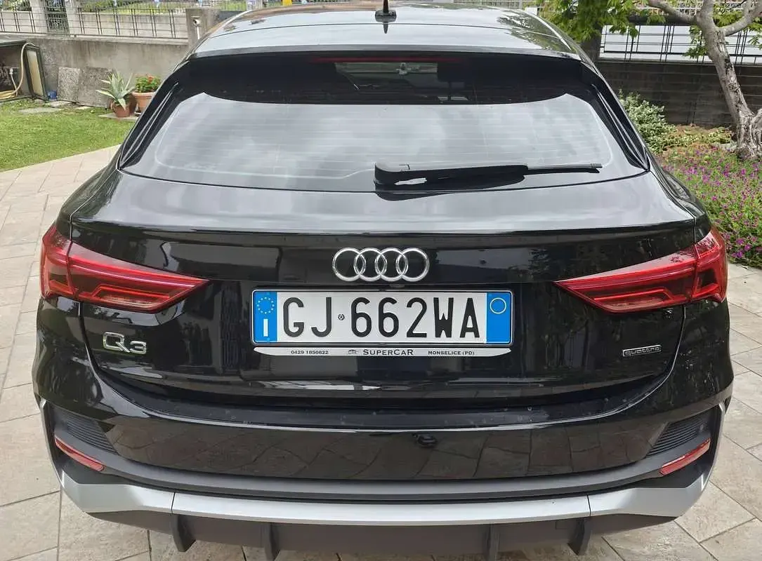 Usata Audi Q3 Sportback S-Line 200 CV (147 kW) 2022 Nero SUV