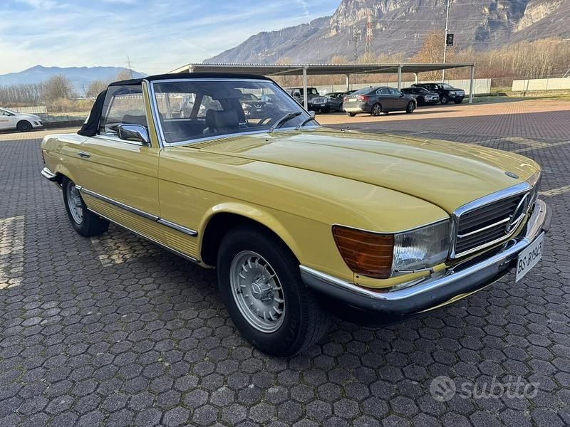 Usata Mercedes SL350 1970 Giallo Cabrio