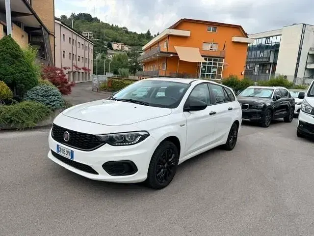 Usata Fiat Tipo Street 95 CV (69 kW) 2020 Bianco Station wagon