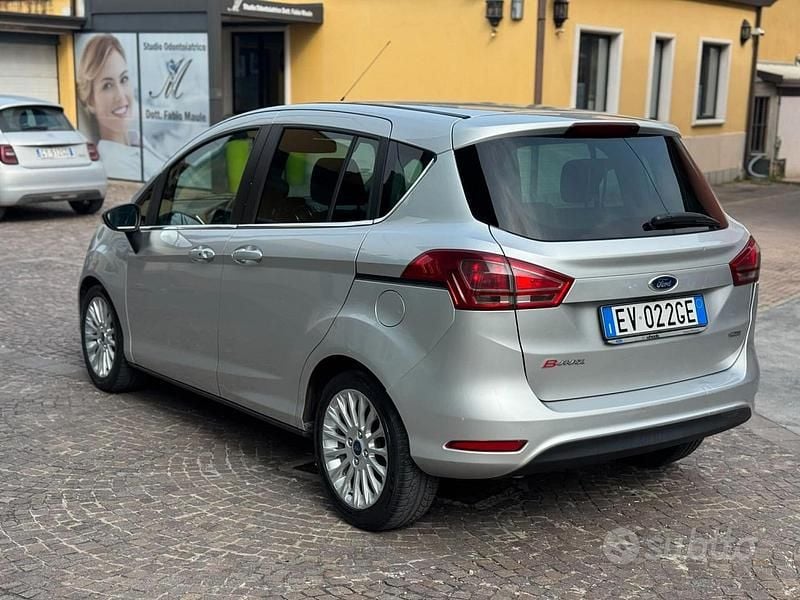 Usata Ford B-MAX Titanium 75 CV (55 kW) 2014 Grigio Monovolume