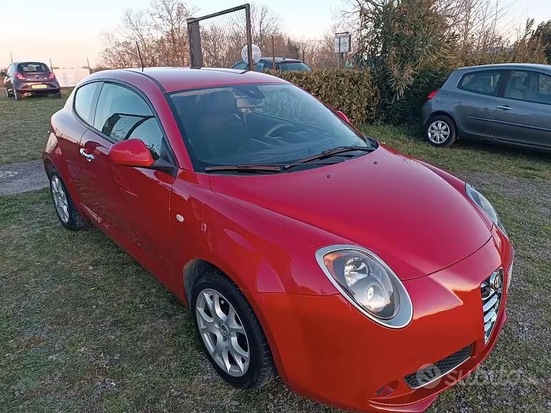 Usata Alfa Romeo MiTo 70 CV (51 kW) 2016 Rosso Utilitaria