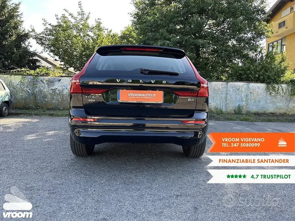 Usata Volvo XC60 Core 197 CV (144 kW) 2022 Nero SUV
