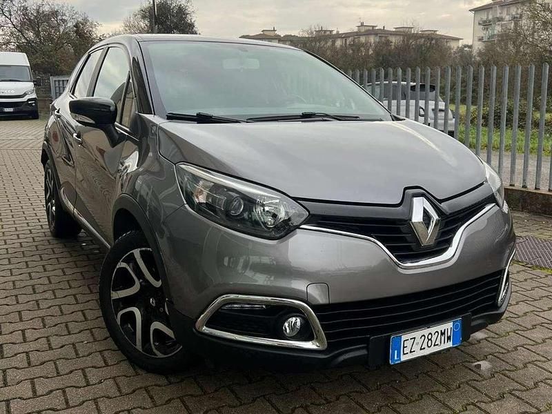 Usata Renault Captur 90 CV (66 kW) 2015 Grigio SUV