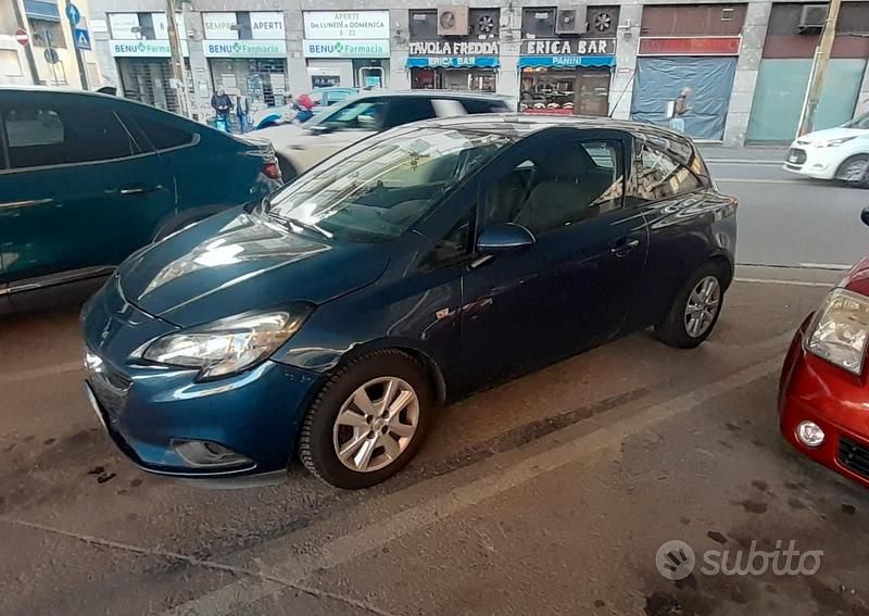 Usata Opel Corsa 2015 Blu Utilitaria