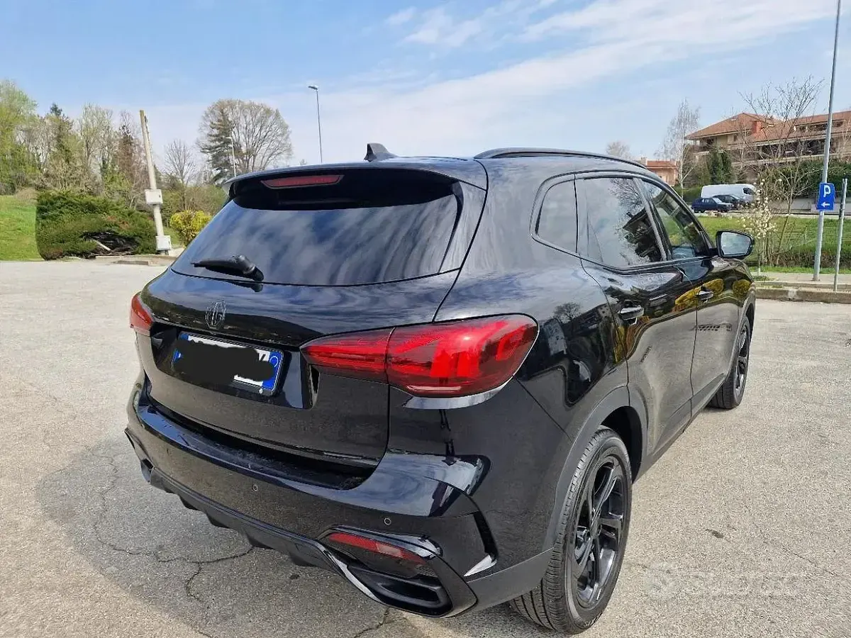 Usata MG HS Luxury 2024 Nero SUV