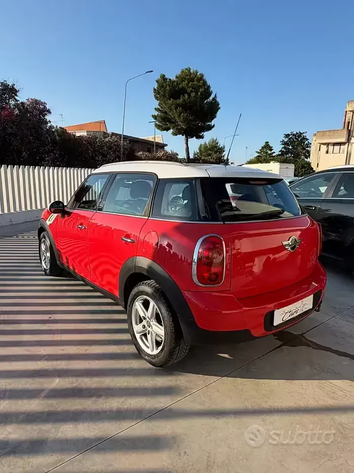 Usata Mini Cooper D Countryman 111 CV (81 kW) 2011 Rosso SUV