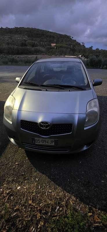 Usata Toyota Yaris Sol 75 CV (55 kW) 2009 Utilitaria