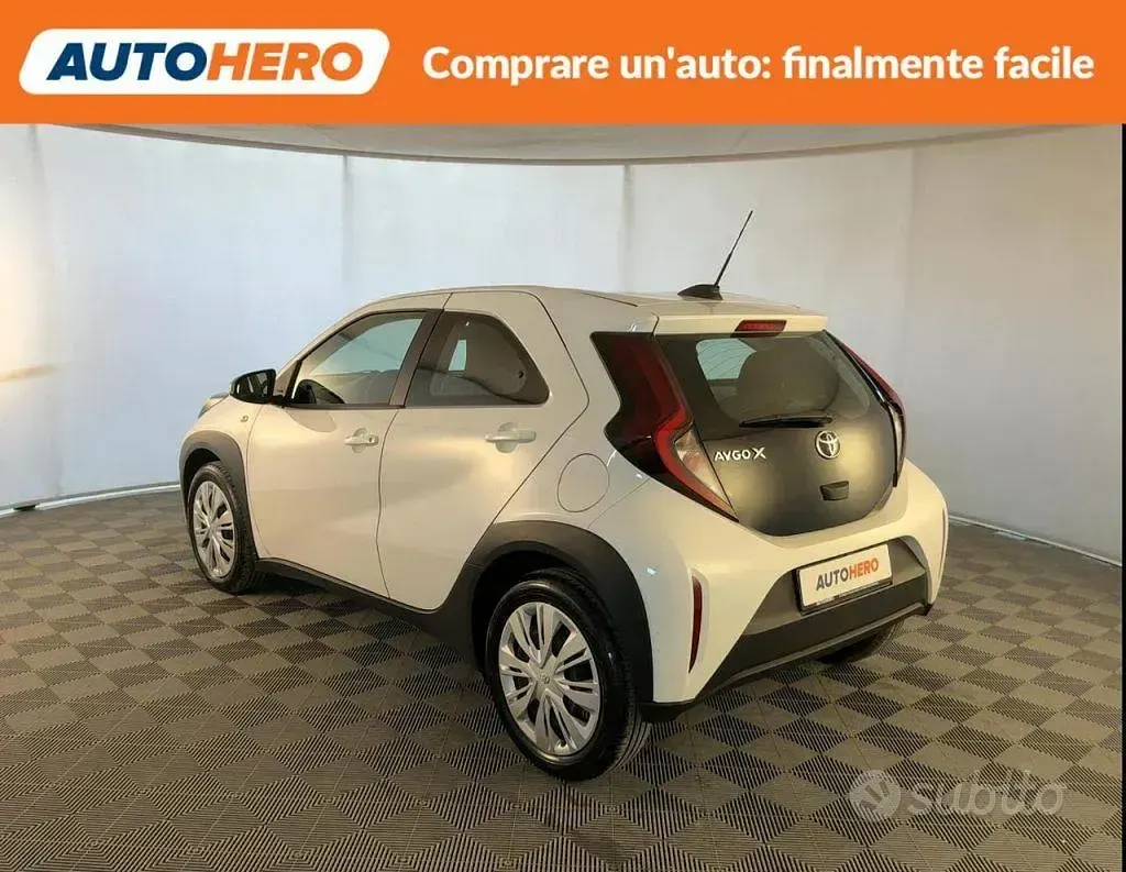 Brugt Toyota Aygo X Active 72 HK (52 kW) 2023 Hvid SUV
