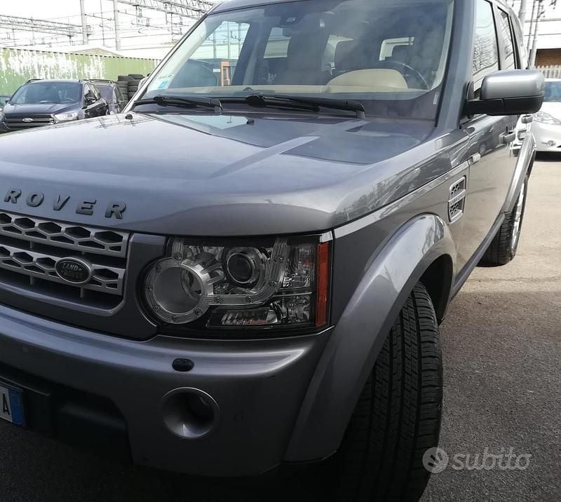 Usata Land Rover Discovery 4 HSE 255 CV (187 kW) 2011 Grigio SUV