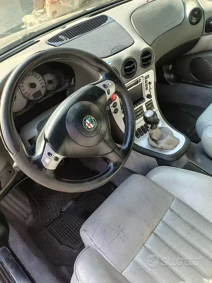 Usata Alfa Romeo 166 136 CV (100 kW) 2004 Berlina