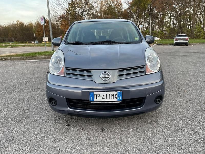 Usata Nissan Note Acenta 88 CV (64 kW) 2008 Grigio Monovolume