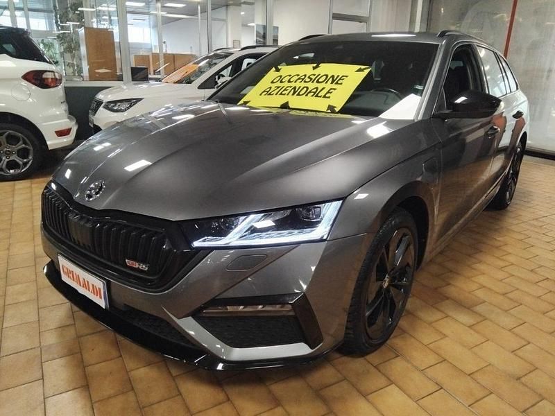Usata Skoda Octavia RS 150 CV (110 kW) 2023 Grigio grafite / metallizzato Station wagon