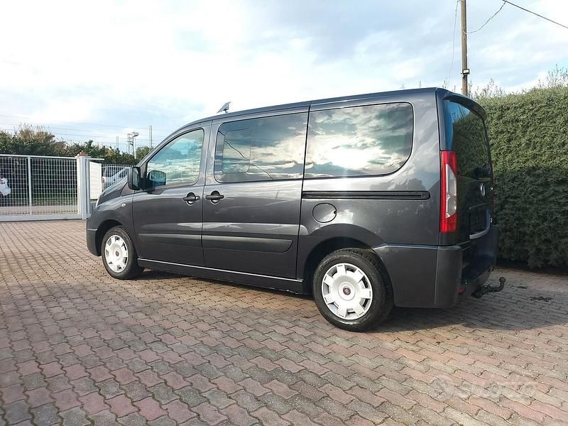 Usata Fiat Scudo 140 CV (102 kW) 2008 Grigio Furgone