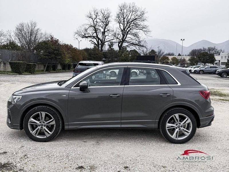 Usata Audi Q3 S-Line 150 CV (110 kW) 2019 Grigio SUV