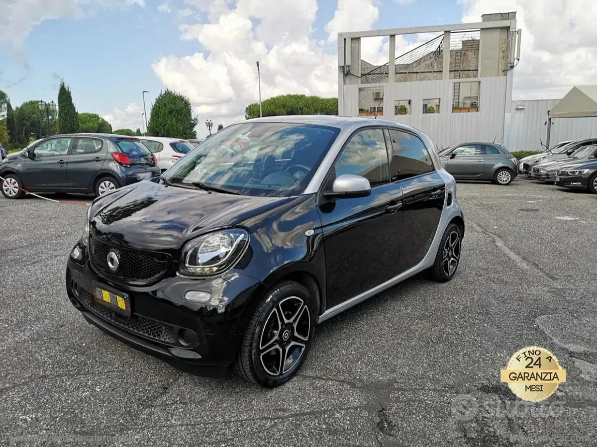 Usata Smart ForFour Electric Drive Passion 41 kW (56 CV) 2018 Nero Berlina