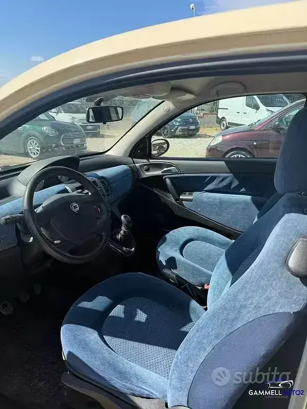 Usata Lancia Ypsilon 2004 Bianco Utilitaria