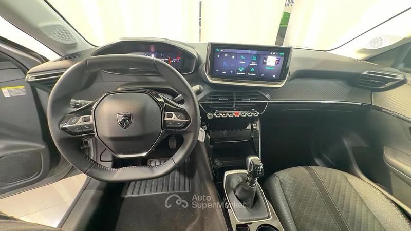 Usata Peugeot 208 Allure 101 CV (74 kW) 2025 Grigio Utilitaria