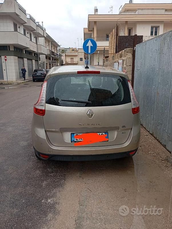 Usata Renault Scénic III 150 CV (110 kW) 2011 Monovolume