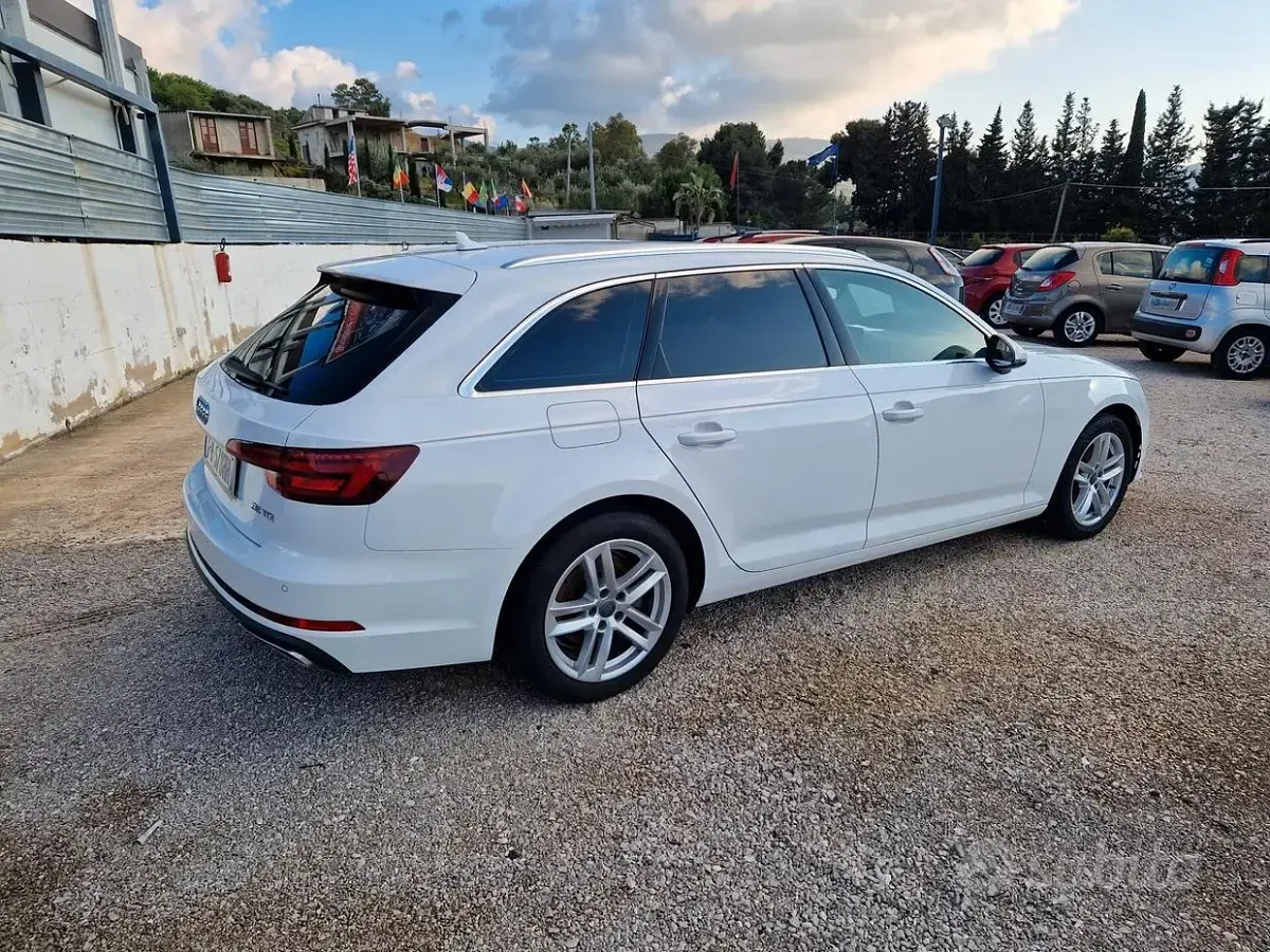 Usata Audi A4 Business 150 CV (110 kW) 2019 Bianco Station wagon