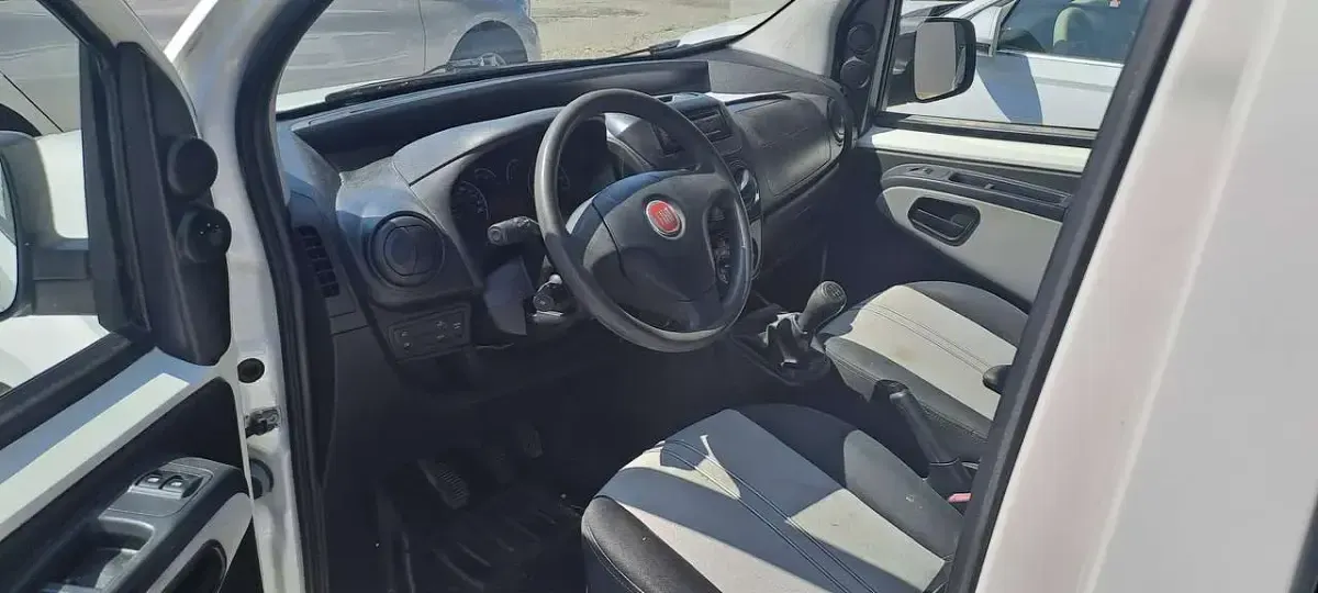 Usata Fiat Qubo Trekking 95 CV (69 kW) 2012 Bianco Monovolume