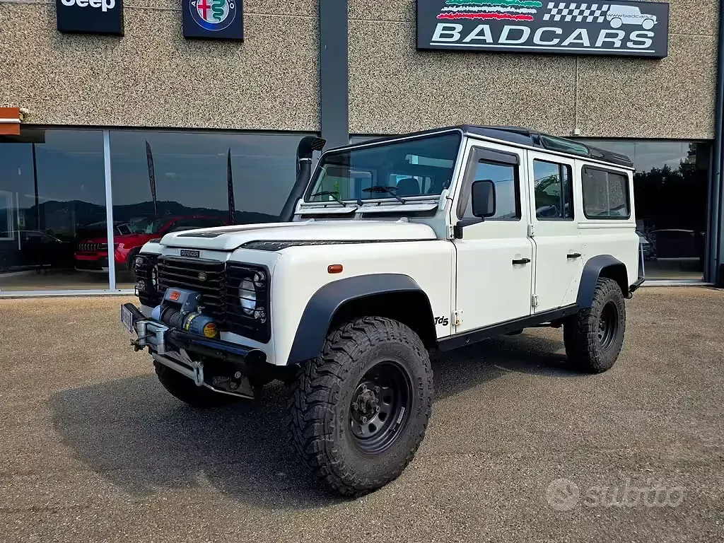Usata Land Rover Defender 122 CV (89 kW) 2006 Station wagon