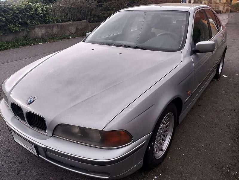 Usata BMW 520 150 CV (110 kW) 1996 Grigio Berlina