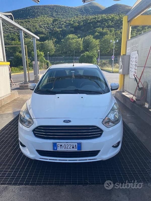 Begagnad Ford Ka Plus 86 HK (63 kW) 2017 Vit Halvkombi
