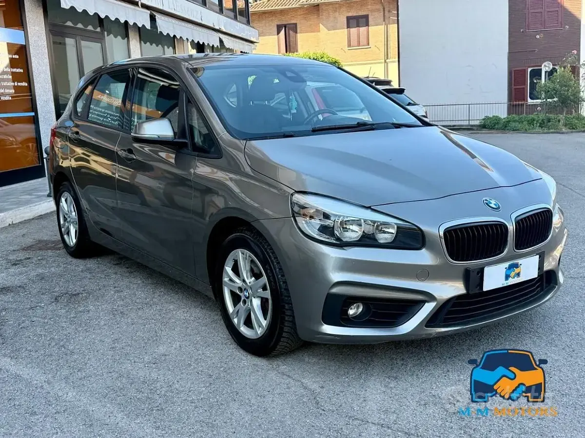 Usata BMW 216 Active Tourer Luxury Line 116 CV (85 kW) 2015 Grigio Monovolume