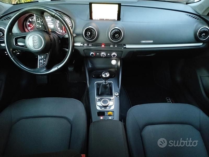 Usata Audi A3 2018 Grigio Berlina