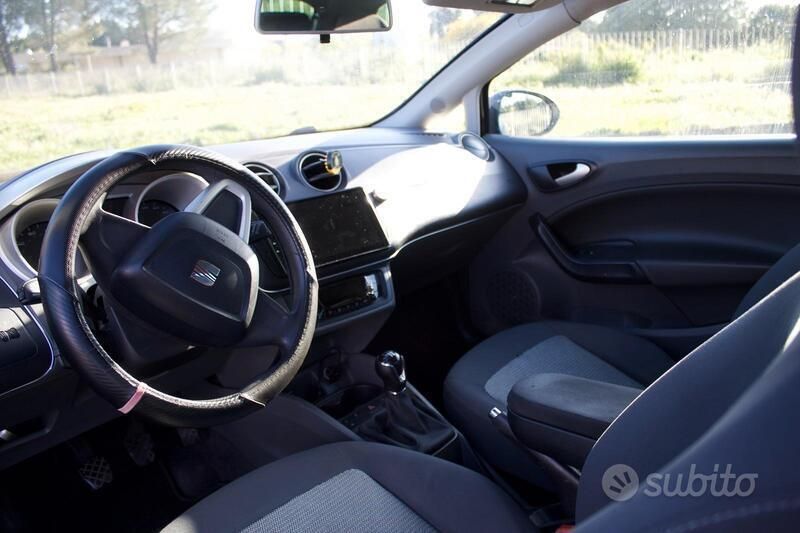 Usata Seat Ibiza 85 CV (62 kW) 2011 Coupé