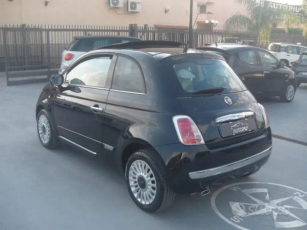Usata Fiat 500 Lounge 69 CV (50 kW) 2010 Nero Utilitaria