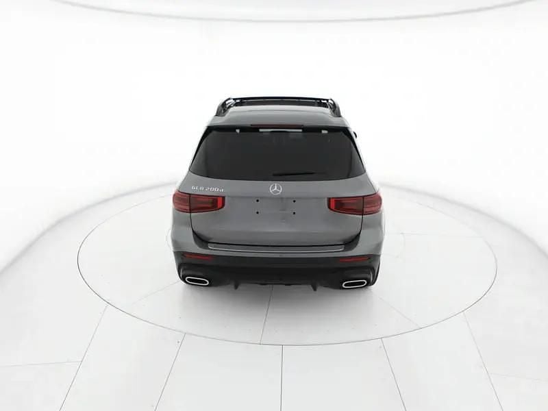 Grigio Nuova 2026 Mercedes GLB200 Advanced Plus SUV | 49.500 € (Buon prezzo) - Immagine 1/4