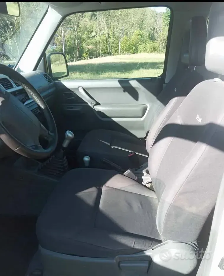 Usata Suzuki Jimny 86 CV (63 kW) 2005 SUV